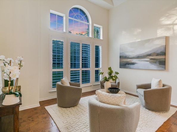 17120 Northlake Hills DR, Jonestown TX 78645