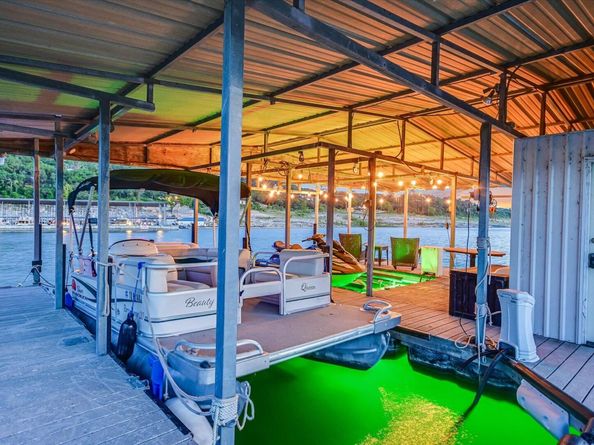 17120 Northlake Hills DR, Jonestown TX 78645