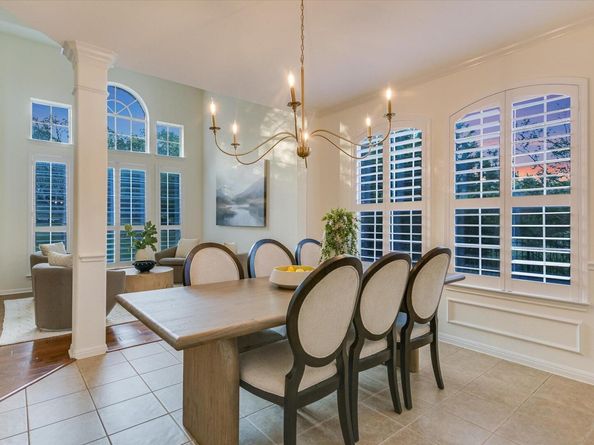 17120 Northlake Hills DR, Jonestown TX 78645