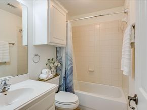 17120 Northlake Hills DR, Jonestown TX 78645