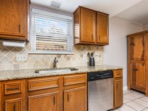 10915 Thicket TRL, Austin TX 78750