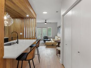 2505 Thornton RD 2204, Austin TX 78704