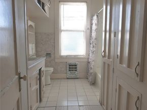 401 Arlington Street, Houston TX 77007