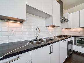 4521 San Felipe Street 1103, Houston TX 77027