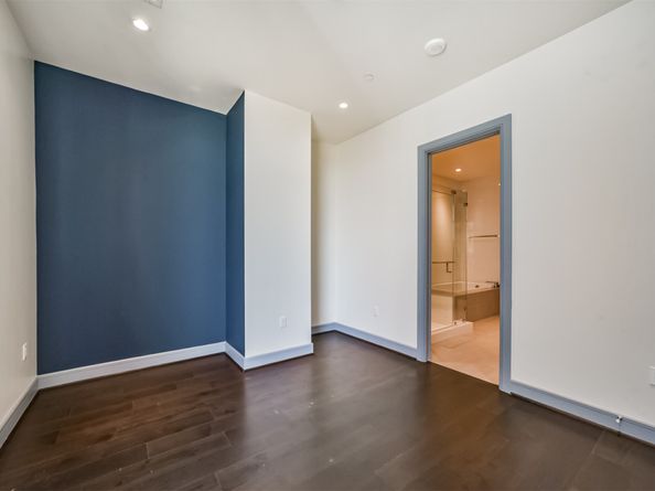 4521 San Felipe Street 1103, Houston TX 77027