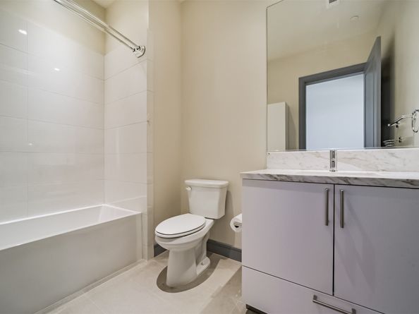 4521 San Felipe Street 1103, Houston TX 77027