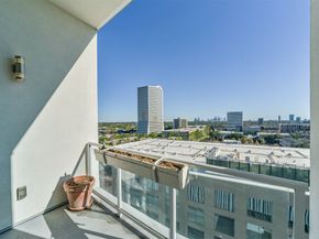4521 San Felipe Street 1103, Houston TX 77027