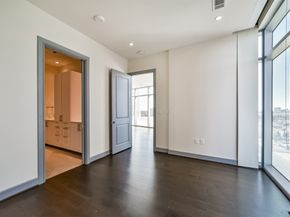 4521 San Felipe Street 1103, Houston TX 77027