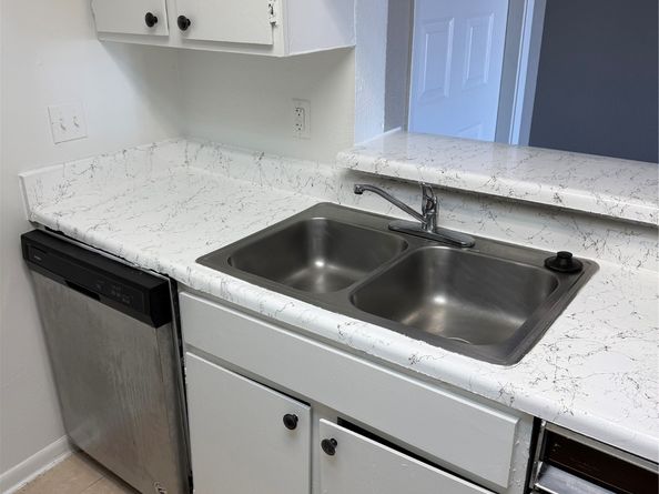 2816 S Bartell Drive, Houston TX 77054