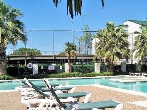 2816 S Bartell Drive, Houston TX 77054