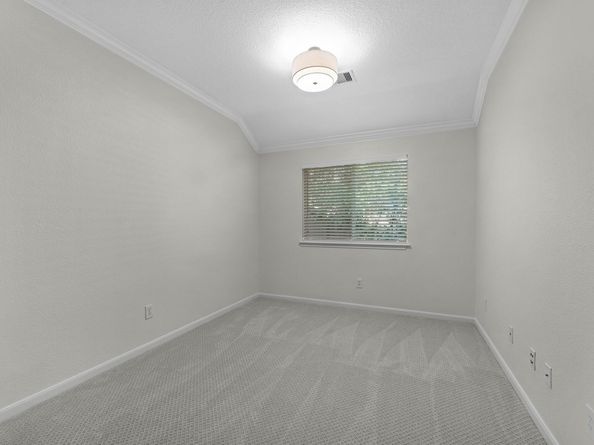 82 S Regan Mead Circle, The Woodlands TX 77382