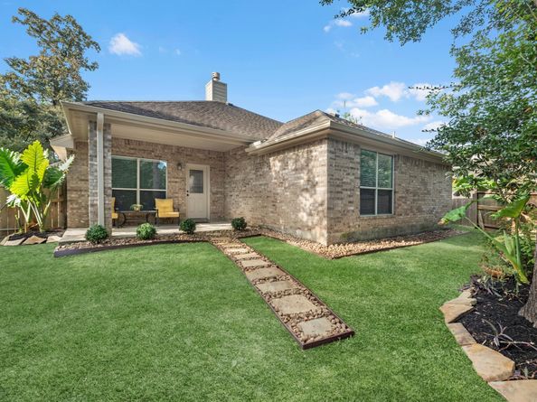 82 S Regan Mead Circle, The Woodlands TX 77382