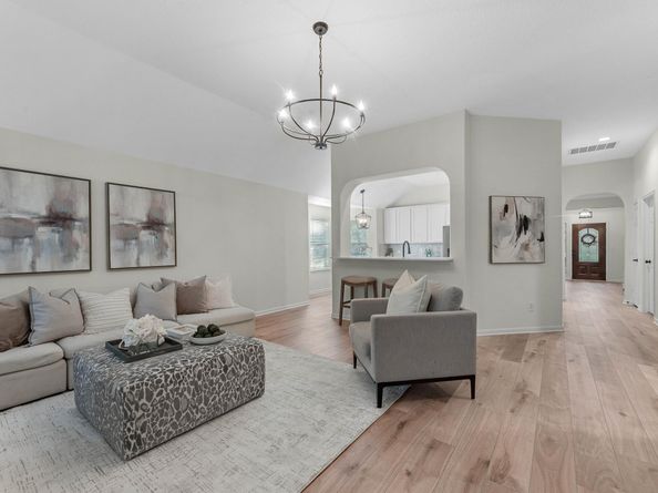 82 S Regan Mead Circle, The Woodlands TX 77382