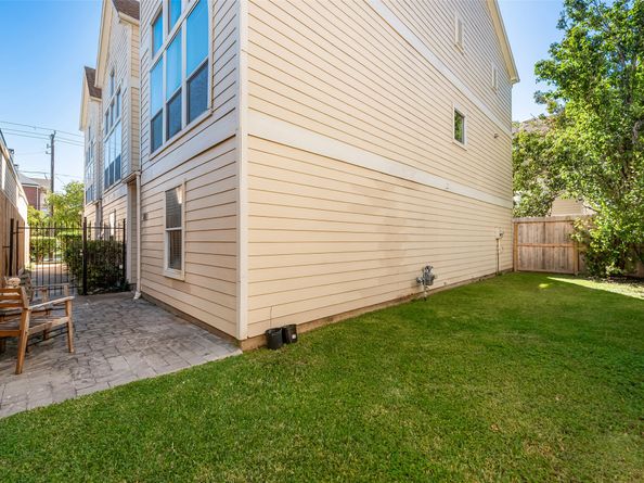 2924 Crawford Street, Houston TX 77004