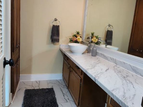 2727 Briarhurst Drive 1, Houston TX 77057