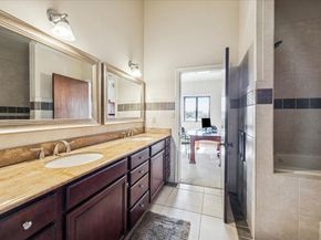 1919 Lubbock Street, Houston TX 77007