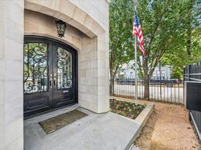 1919 Lubbock Street, Houston TX 77007