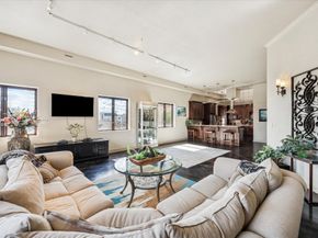 1919 Lubbock Street, Houston TX 77007