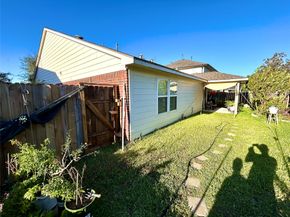 6315 S Wintersage Lane, Houston TX 77066