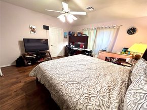 6315 S Wintersage Lane, Houston TX 77066