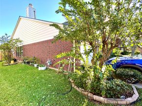 6315 S Wintersage Lane, Houston TX 77066