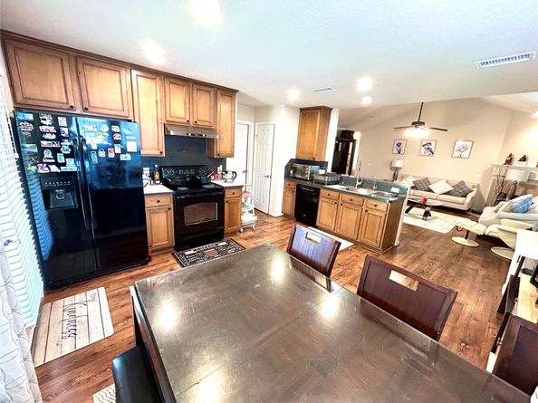 6315 S Wintersage Lane, Houston TX 77066