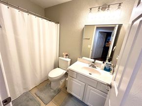 6315 S Wintersage Lane, Houston TX 77066