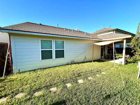 6315 S Wintersage Lane, Houston TX 77066