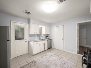 4326 Akard Street, Houston TX 77047