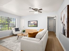 4326 Akard Street, Houston TX 77047