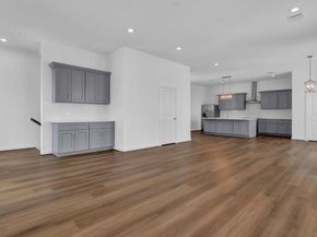 207 Edgewood Street B, Houston TX 77011