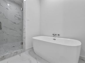 207 Edgewood Street B, Houston TX 77011