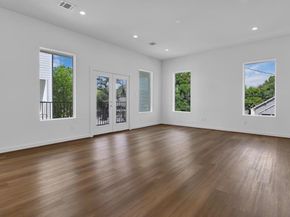 207 Edgewood Street B, Houston TX 77011