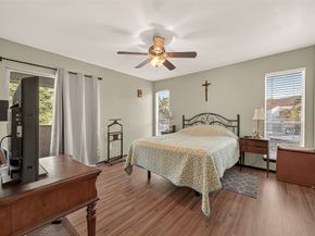 7313 Gulf Freeway 911, Houston TX 77017