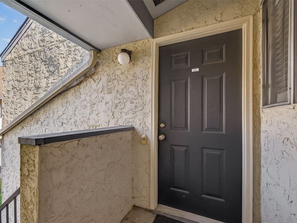 7313 Gulf Freeway 911, Houston TX 77017