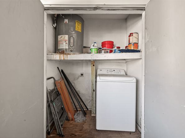 7313 Gulf Freeway 911, Houston TX 77017