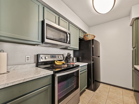 7313 Gulf Freeway 911, Houston TX 77017