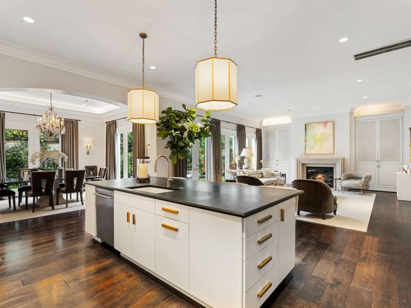 2706 Eastgrove Lane, Houston TX 77027