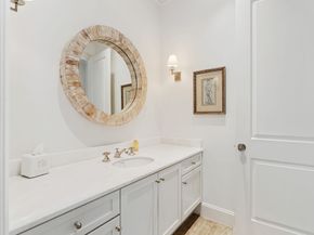 2706 Eastgrove Lane, Houston TX 77027