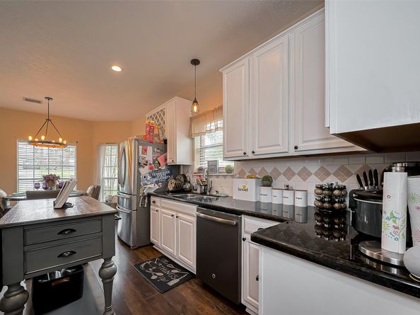 18914 Hikers Trail Drive, Humble TX 77346