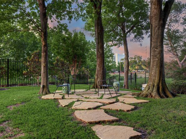 2001 Holcombe Boulevard 2502, Houston TX 77030