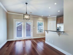 1047 W 16th Street, Houston TX 77008