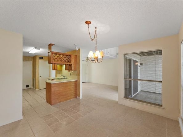 3317 Golden Trails Drive 807, Houston TX 77345