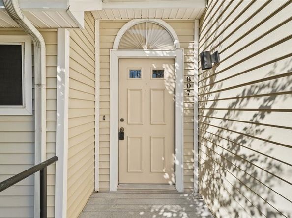 3317 Golden Trails Drive 807, Houston TX 77345