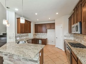 22014 E Canary Yellow Circle, Cypress TX 77433