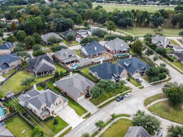 22014 E Canary Yellow Circle, Cypress TX 77433