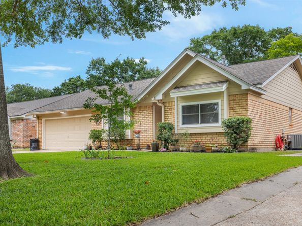 1740 Airline Drive, Katy TX 77493