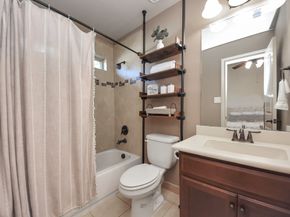 6 Twig Corner Court, Tomball TX 77375