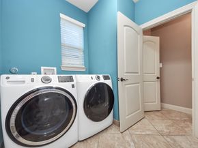 6 Twig Corner Court, Tomball TX 77375