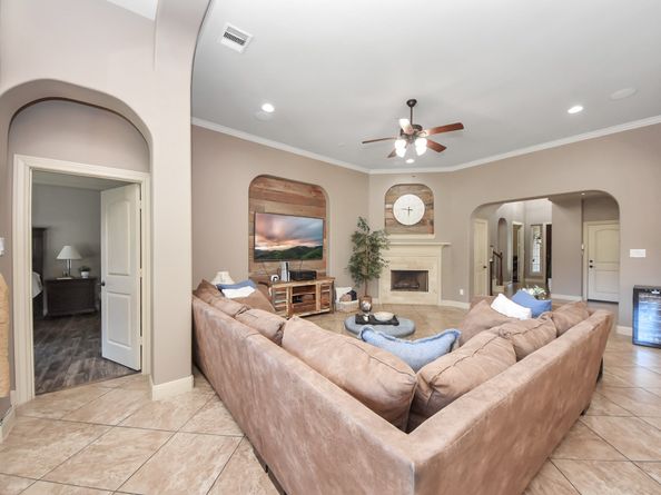 6 Twig Corner Court, Tomball TX 77375